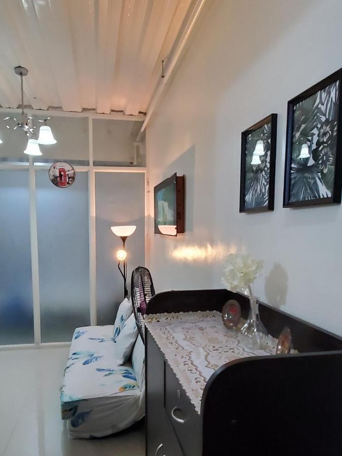 Jen'S Paranaque City Apartment Manila Exterior photo